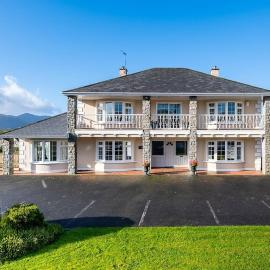 Naughtons Villa