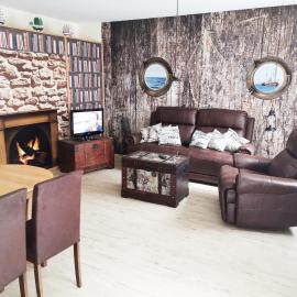 Apartment "Freibeuter Captain Flint" hundefreundlich mit Südbalkon Sauna und Parkplatz - 200m zum Deich, hotel in Dorum Neufeld