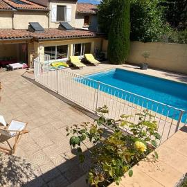 Maison de famille (piscine, jacuzzi et sauna)