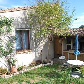 Au Canalet - Le Somail, hôtel à Le Somail