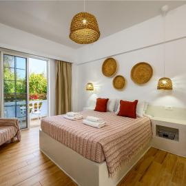 Afroditi Superior Apartments: Archangelos şehrinde bir otel