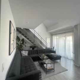 Executive Maisonette Penthouse Loft, Rooftop Pool, Central Hannover and Direct Messe Connection, hotel di Hannover