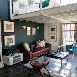 The Lookout Loft, a short stroll into town