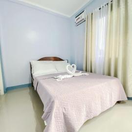 Althea Apartelle, Hotel in Moalboal