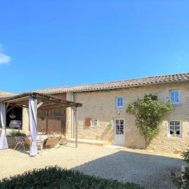 La Maison de Margot, hotel v destinaci Xaintray
