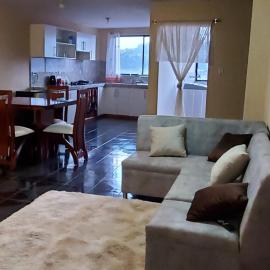 Departamento en Cuenca, 2 habitaciones y parqueo gratis