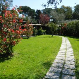 La Locanda di Decima, hotel Castel di Decimában