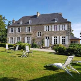 Manoir de charme Roz Maria - Parc clos, hotel in Quintin