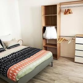 maison deux pièces tout confort, hotel a Stains