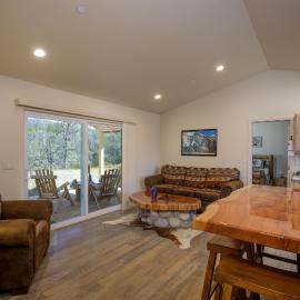 Bear Paw Cabin new construction near Yosemite: Mariposa şehrinde bir otel