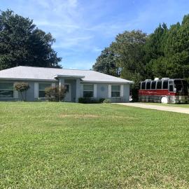 Professor Rousseau's Adventure Oasis, Hotel in Crystal River