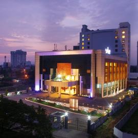 Gokulam Park Hotel & Convention Centre, hotel in Kochi