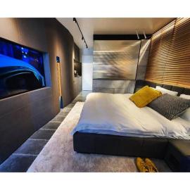 Luxury studio on Tlv w balcony on the sea, Hotel in Gelilot