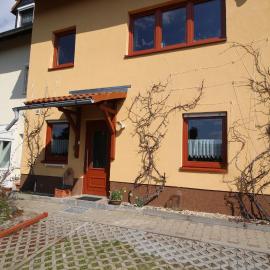 Kleine Wohngelegenheit am Stadtrand von Chemnitz, Hotel in Chemnitz