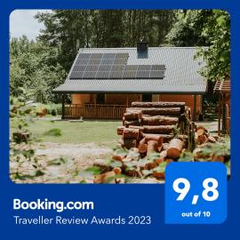 Duch Huszczy w środku sosnowego lasu, hotel a Łomazy