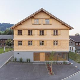 Haus Hof 30, hotel v destinácii Schwarzenberg im Bregenzerwald
