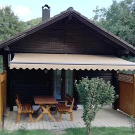 Ruhig gelegenes Ferienhaus, hotel in Simmelsdorf