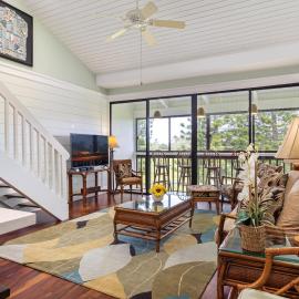 Spectacular golf course front steps from the beach