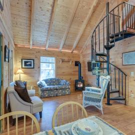 Maine Lodging Near Acadia National Park!, hotel in Bernard