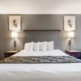 Heritage Inn Express Hayward, hotel in Hayward