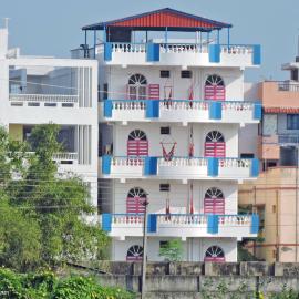 Holi-Wood Guesthouse, hotel in Pondicherry
