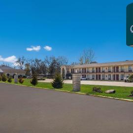 Quality Inn & Suites West Helena, hotel u gradu West Helena
