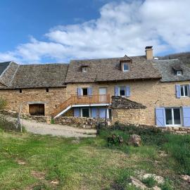 La Combe aux Fées, hotell sihtkohas Saint-Côme-dʼOlt