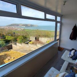 A View With A Room, hotel in Penrhyn Bay