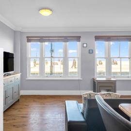 Sunset Cottage Luxury Home On The Seafront - Pass the Keys