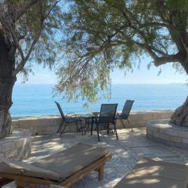 House On The Wave, Hotel in Marathokampos