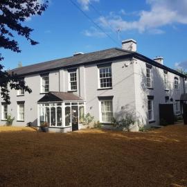 Viesnīca Stubbs House, Loddon, sleeps 20, 2 hot tubs pilsētā Loddon