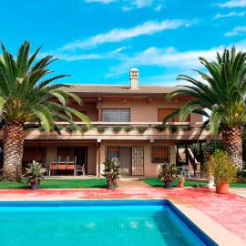 VILLA AFRICA, hotel a Castejón