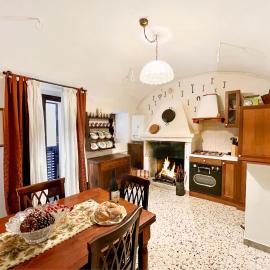 I Due Gradoni Stone House, Hotel in Pacentro