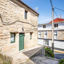 Lovely Home In Muros With Wifi, hotel in Muros