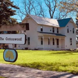 The Cottonwood Inn B&B, hotel a Empire