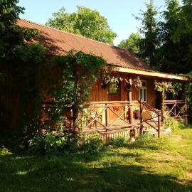 Siedlisko Urszulanka Domek โรงแรมในPoliczna