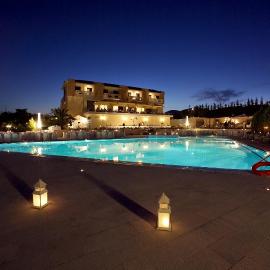 Dekelia Hotel, hotell i Aten