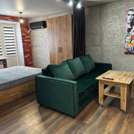 Комфортабельная однокомнатная квартира, hotel a Balkhaix