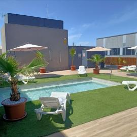 Hotel BESTPRICE Alcalá، فندق في مدريد