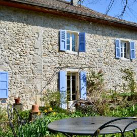 Maison Maliga J&G House, hotell sihtkohas Saint-Pierre-de-Curtille