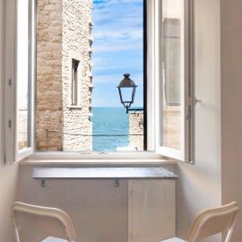 Dimora nel Palazzo Ducale with private parking, hotel u gradu Đovinaco