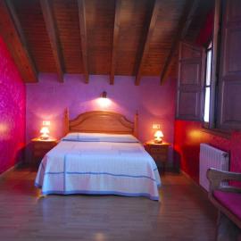 Casa de Aldea La Redondiella, hotel a Berodia