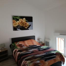 Mimizan Apt neuf 85 M2 trois étoiles 50m plage, hotel in Mimizan