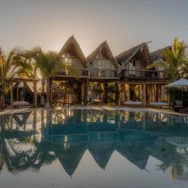 Viesnīca Baja Nomads Hotel pilsētā Todossantosa