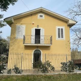 Casa San Giorgio Holiday House, hotel in Acquaviva Picena