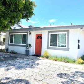 Cozy house near Disney, Knott’s & Beach!!, hotel a Fullerton