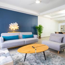 Modern 3BR Home with Own Private Pool, ξενοδοχείο στο Φίλιπσμπουργκ