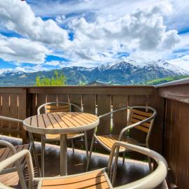 Select Top 4 - by Alpen Apartments, hotelli kohteessa Piesendorf