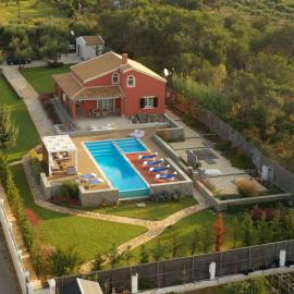 Casa Alta Mare Seaside Residence, viešbutis mieste Halikounas