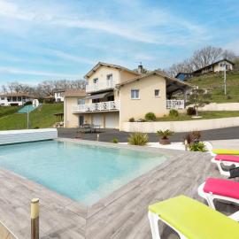 Holiday Home Lesgau by Interhome, Hotel in Saint-Martin-de-Seignanx